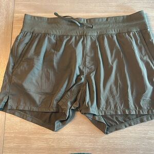 The North‎ Face Hunter green Performance Shorts